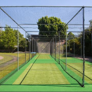 latham small 3